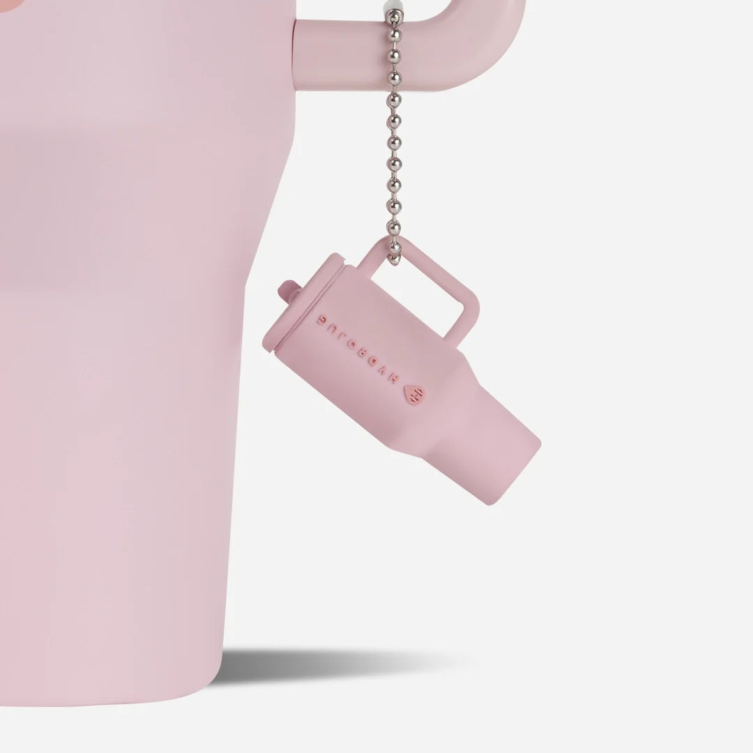 traveler-keychain-a9 Web-TravelerKeychainPhotos-PinkSand2.webp